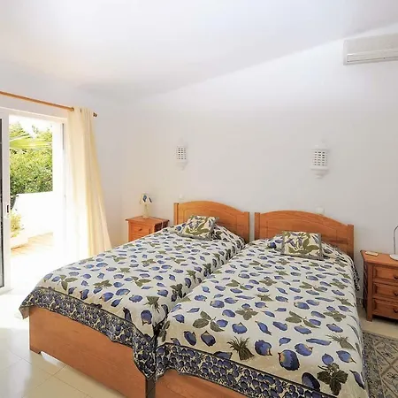 Rocha Brava Sleeps 6 Pool Air Con Wifi ヴィラ *